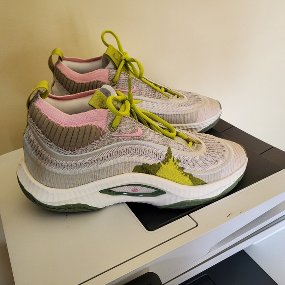 Nike Shoes - Nike Cosmic Unity 3 Mid Phantom Bright Cactus DV9087-001 Womens Size 7.5